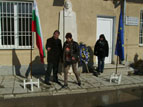 Поднасяне на венци на паметника на Васил Левски, 19-ти февруари 2012 г. село Вой